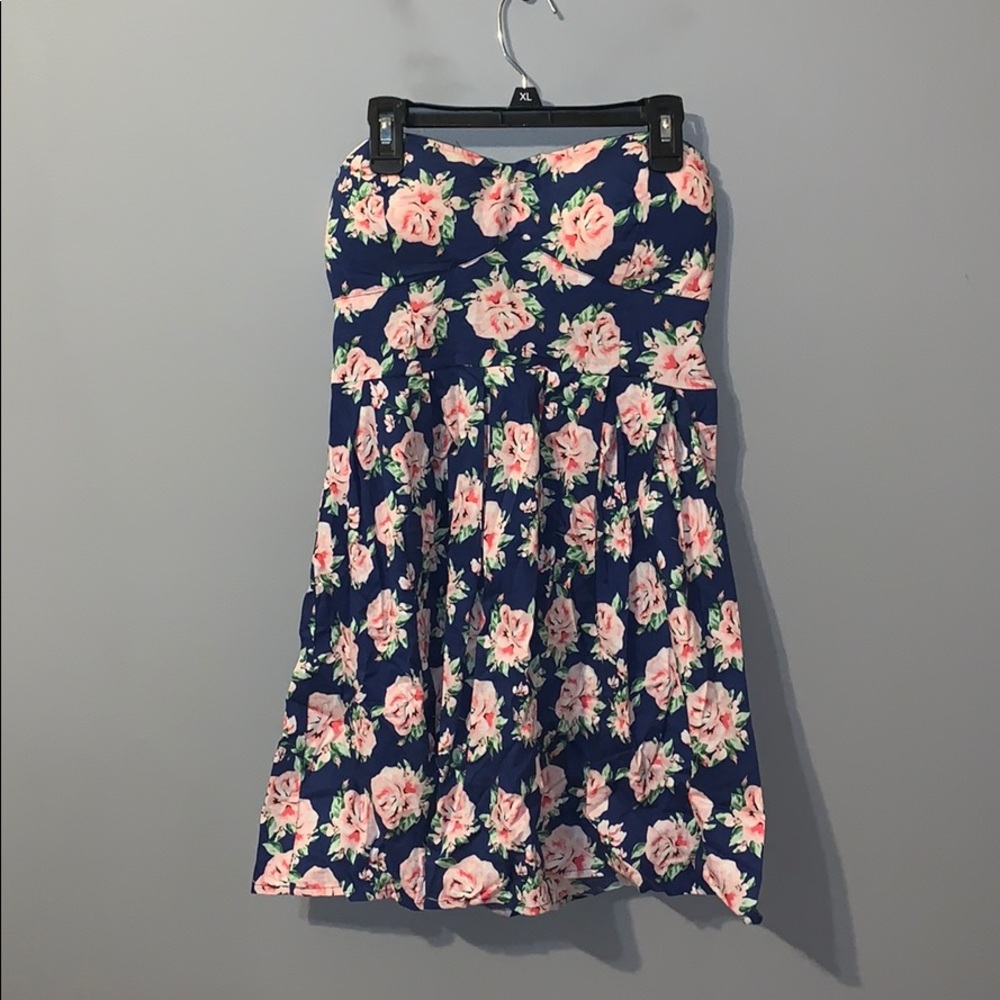 Blue floral strapless dress